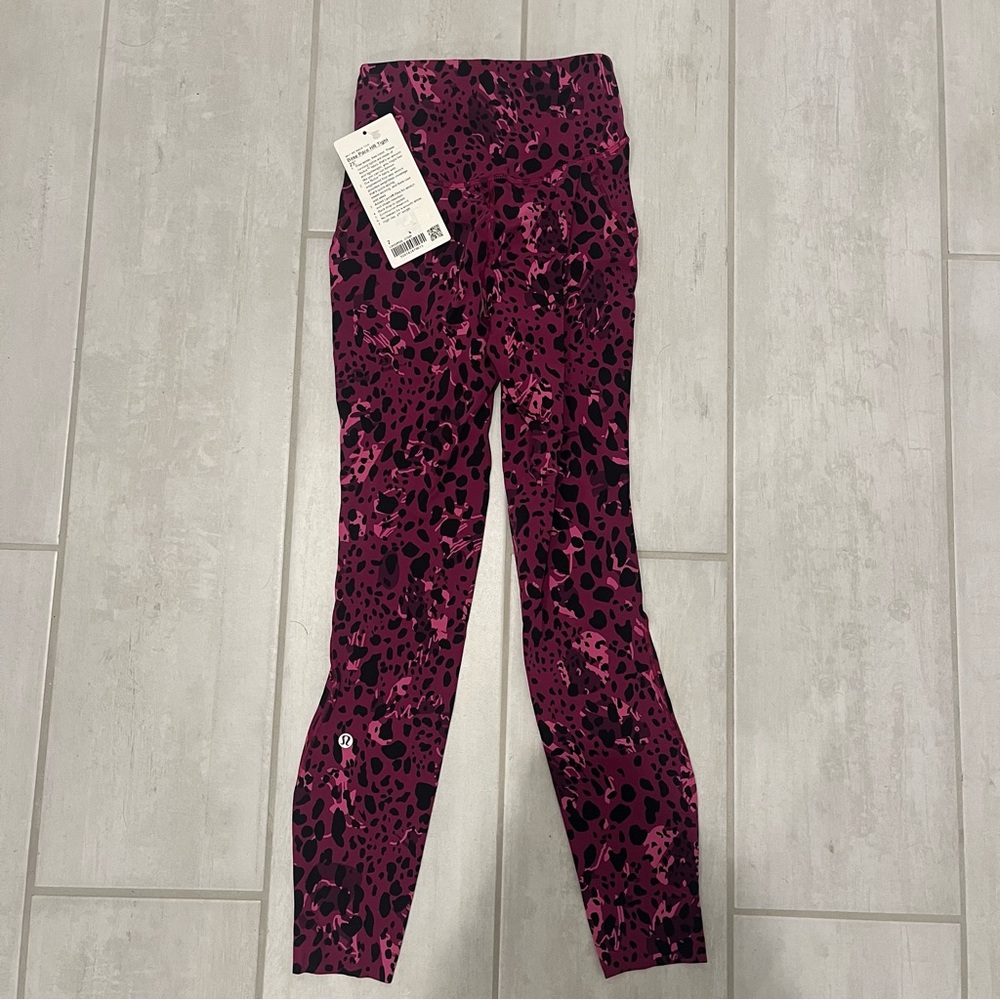 NWT Lululemon Base Pace HR Tight 25”, high rise, Cheetah Camo magenta, size 2